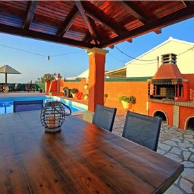 3 bedroom seaside villa with pool, Acharavi, sleeps 6